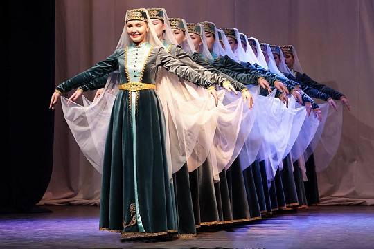 Ансамбль народного танца «Кружева» представит вологжанам новую программу